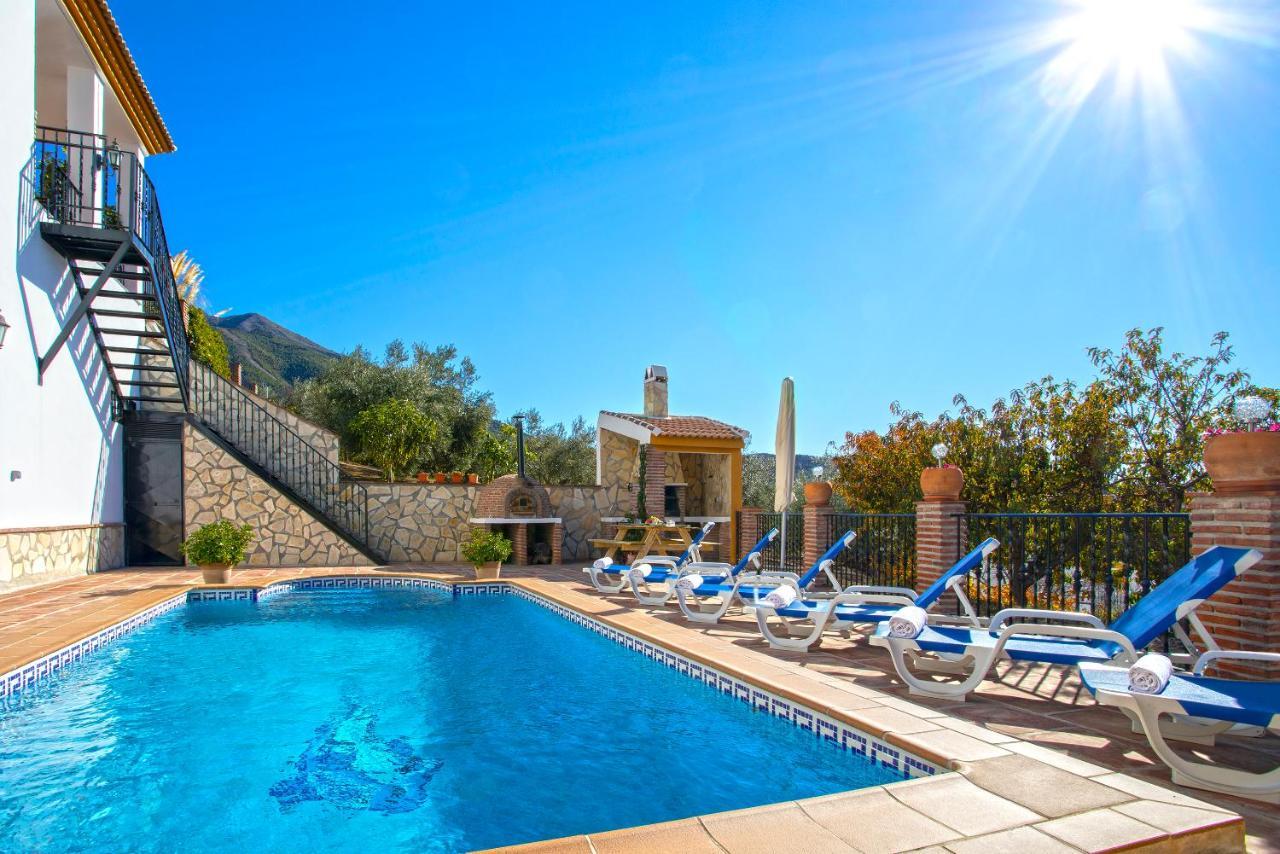 Casa Del Valle Con Piscina Privada Villa Alcaucín Dış mekan fotoğraf